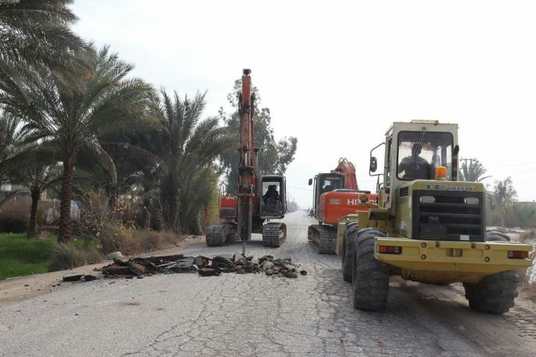 طرق وجسور كربلاء:أعمال صيانة مستمرة لتأهيل طريق المغلف في قضاء الحسينية