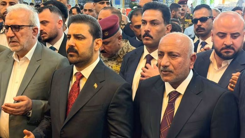 محافظ كربلاء المقدسة يستقبل رئيس مجلس الوزراء ويرافقه في زيارة الإمامين الحسين والعباس (عليهما السلام