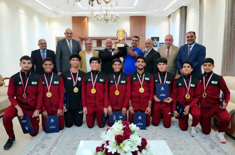 تقديرا لأبطال كربلاء.. الخطابي يكرم منتخب التربية لإحرازه لقب بطولة العراق المدرسية لكرة الصالات