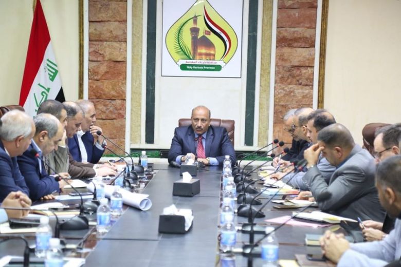 الخطابي يوجّه الدوائر الحكومية بسرعة إنجاز المشاريع الخدمية ويدعو إلى تجاوز حلقات الروتين