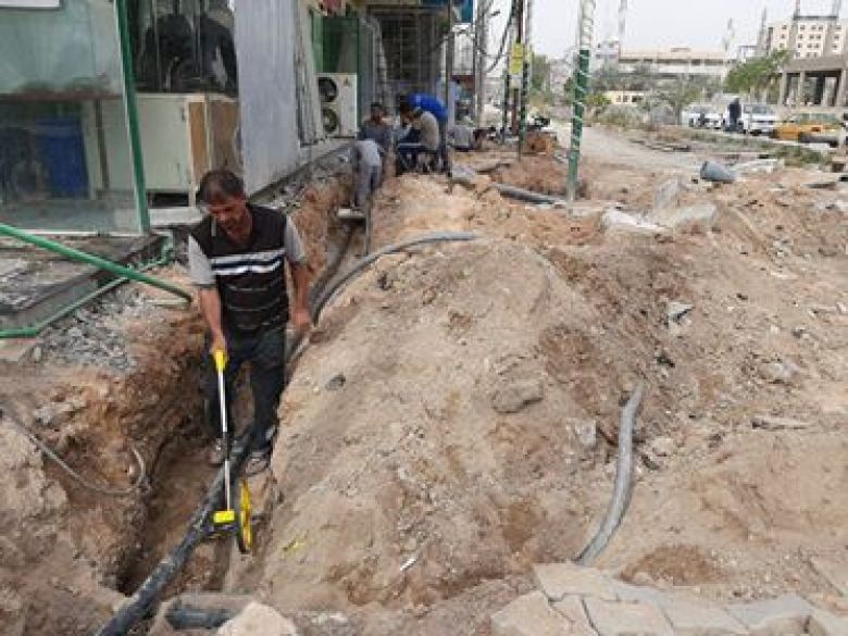 شارع العباس وسط كربلاء يودع شبكات الكهرباء الظاهرية ويستقبل الشبكات المخفية