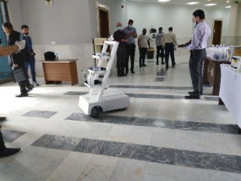 (بصناعة محلية)روبوت آلي وأجهزة طبية متطورة ،جامعة كربلاء تعرض ما تم انجازه لمواجهة كورونا