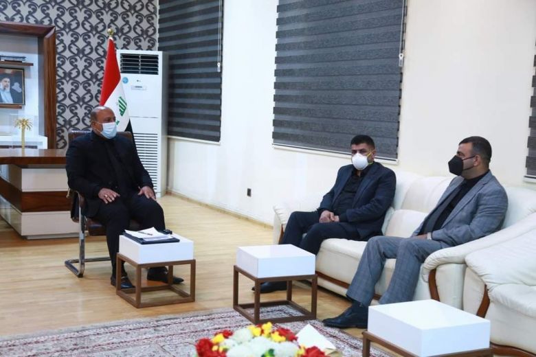 الخطابي يثمن جهود الكوادر الطبية ويؤكد ان توزيع قطع الاراضي بات قريباً