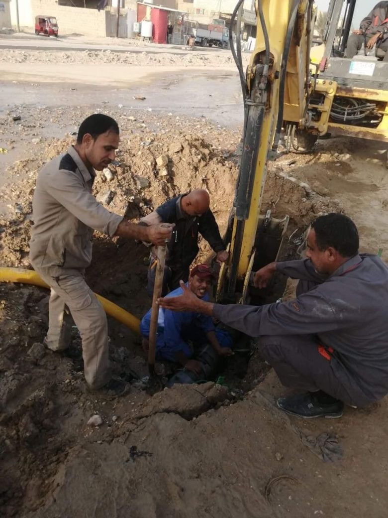 مديرية ماء كربلاء تواصل إصلاح عدد من الاضرار على شبكة الماء