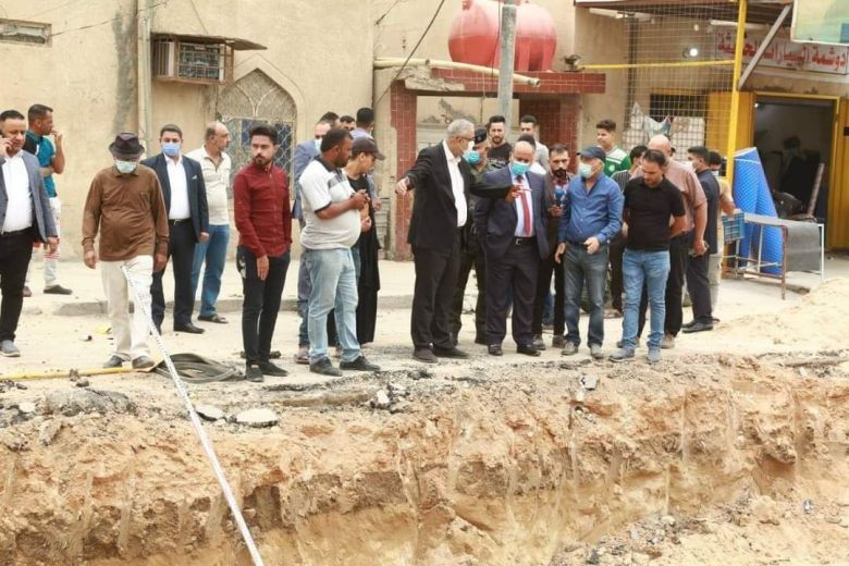 لمتابعة المشاريع والاشراف على انجازها، محافظ كربلاء المقدسة يتجول في شوارع كربلاء(مصور)