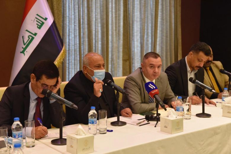 بالصور/ لجنة الاقاليم في البرلمان العراقي تستمع لمحافظ كربلاء ومدراء دوائرها في اجتماعاً هاماَ