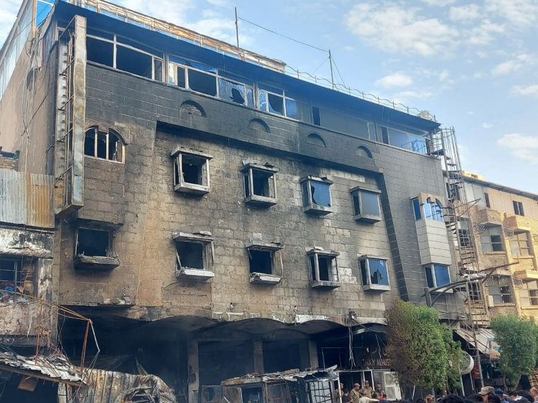 الدفاع المدني تخمد حريق في المدينة القديمة و تنقذ 78 نزيلاً