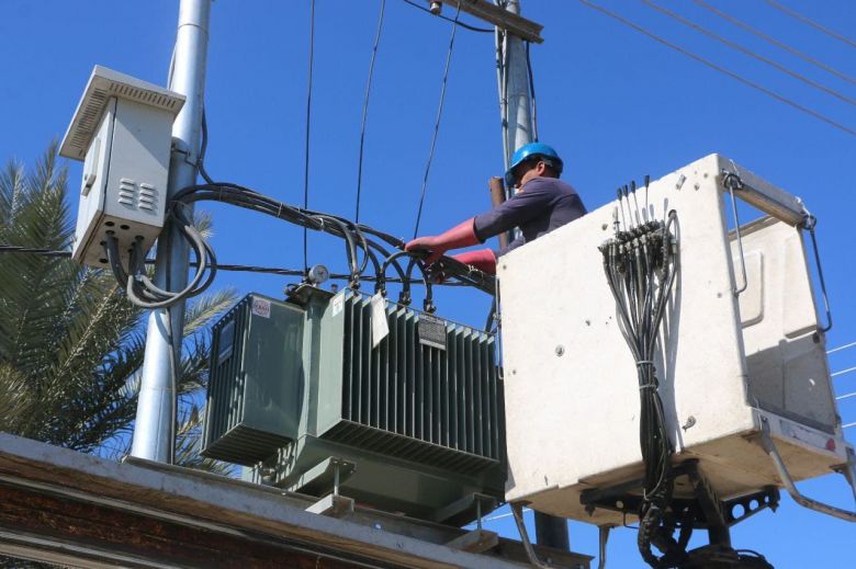 كهرباء كربلاء: انجاز أعمال تحويل الشبكة الهوائية الى ارضية لمنطقة محيط باب الطاق