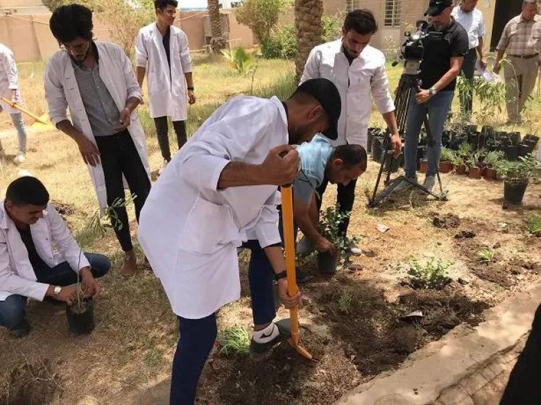 لإعادة الاستقرار المناخي.. جامعة كربلاء تبدأ بغرس الاف شجرة