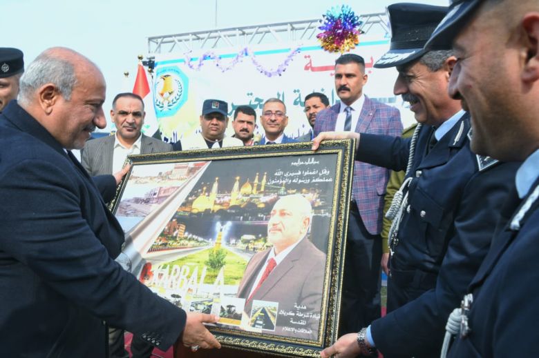 القيادات الأمنية تكرم محافظَ كربلاء وقائد الشرطة يصفه بمهندس الإعمار والتطوّر