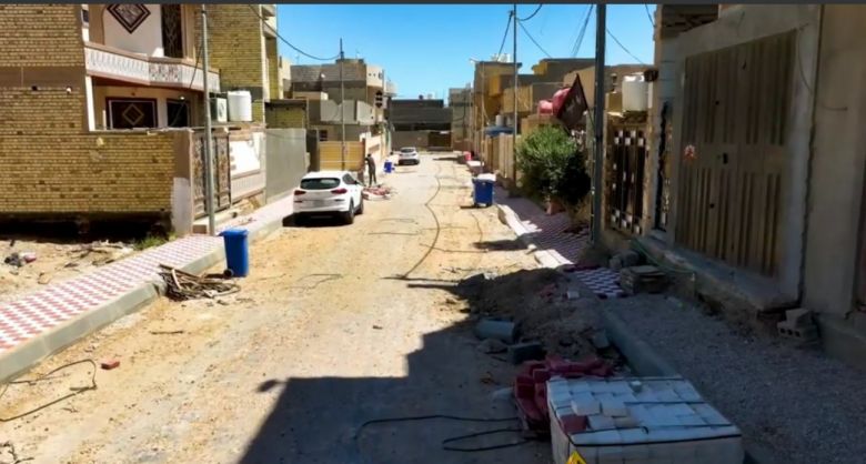 بلدية الحر تواصل العمل بمشروع تطوير شوارع القضاء