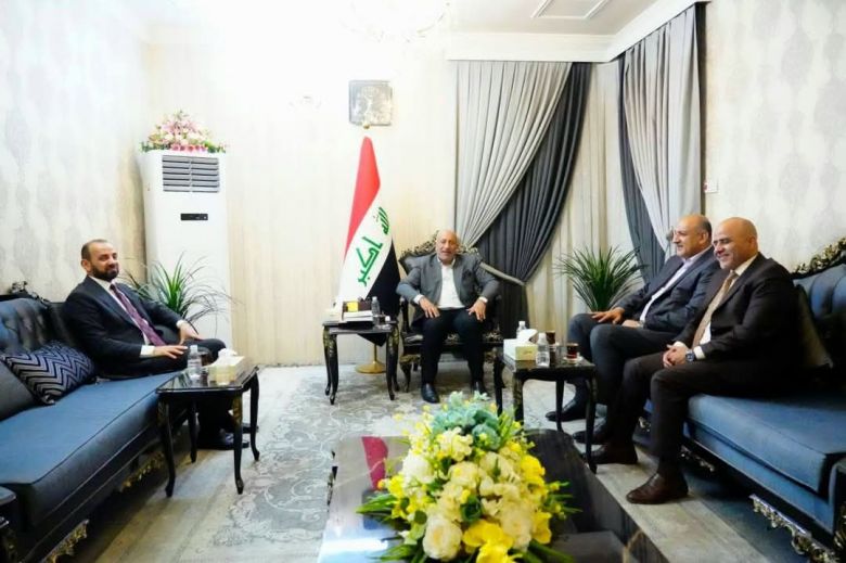 محافظ كربلاء يتباحث مع مسؤولي التربية أبرز الملفات المتعلقة بتعزيز الواقع التربوي في المحافظة