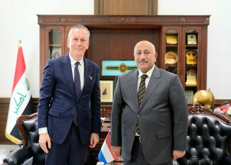 محافظ كربلاء يؤكد تعزيز التعاون مع هولندا في مجالات الزراعة والصناعة والقطاع العلمي