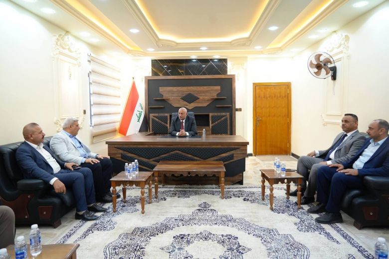 محافظ كربلاء يطلع على سير المشاريع ومستوى الخدمات في قضاء الحسينية