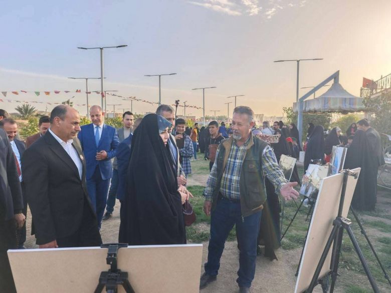 فريق الفوتوغرافي في كربلاء ينظم معرضًا فنيًا يضم أكثر من 40 عملًا فوتوغرافيًا