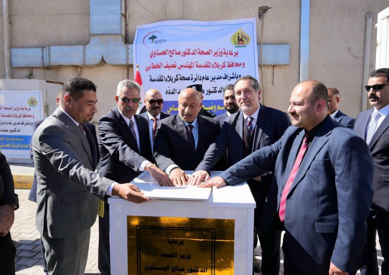 محافظ كربلاء يضع حجر الأساس لمشروع العناية المركزة لحديثي الولادة (الخدّج)