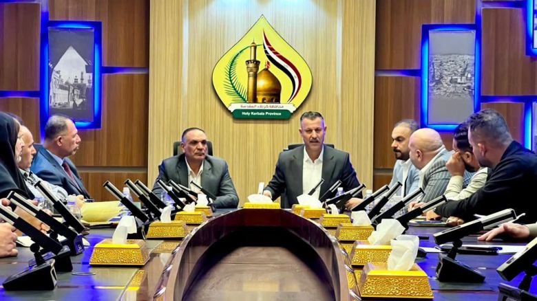 الحكومة المحلية في كربلاء تبحث توحيد الخطاب الإعلامي وتعزيز التواصل مع المواطنين