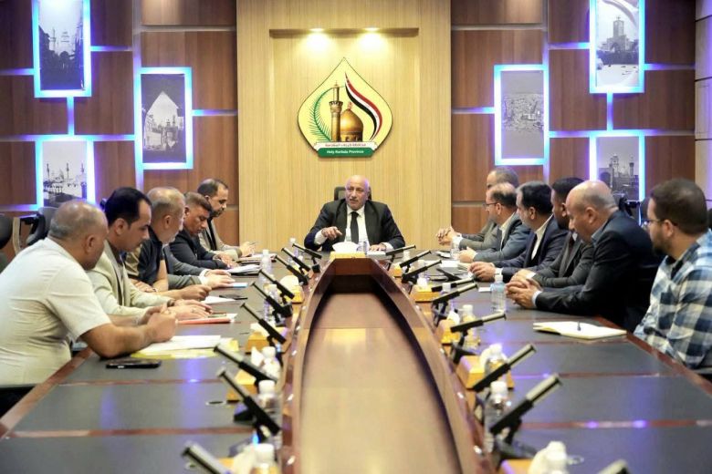 محافظ كربلاء المقدسة يترأس اجتماعاً موسعاً لتسريع تنفيذ مشروع ماء جنوب كربلاء الموحد