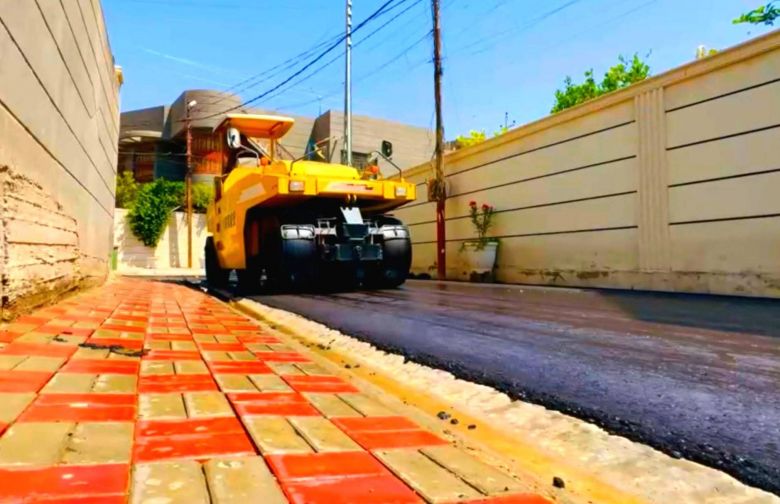 بالصور.. مشروع حي الجمعية في قضاء الهندية يقترب من الإكساء بعد استكمال البنى التحتية