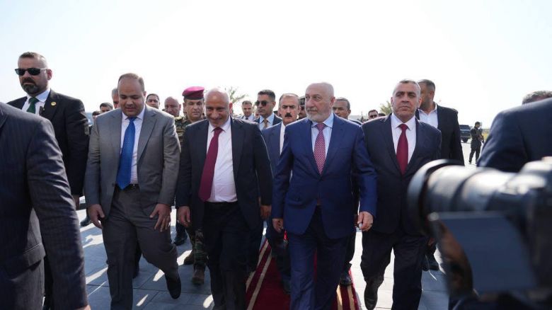 رئيس الجمهورية في كربلاء.. الخطابي يرافق الجولة بين مؤسسات الدولة والعتبات والمشاريع الإنتاجية