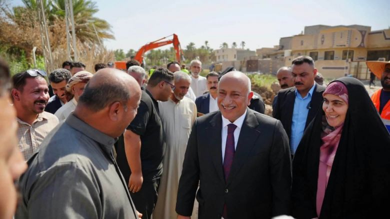 محافظ كربلاء يتابع ميدانيا تنفيذ مشروع مبزل الكرة/3